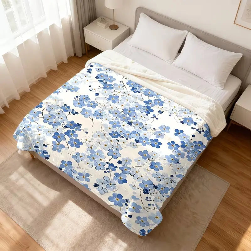 280GSM Warmth Woven Throw Blanket - Blue Hydrangea Pattern, Single-Sided Retro Vintage Vibe, Soft Lightweight Plain Fabric, Wrinkle-Resistant, Fade-Resistant, Machine Washable Easy-Care, Blankets for Bed & Home Décor (Bedroom Sofa), Mother's Day Gift