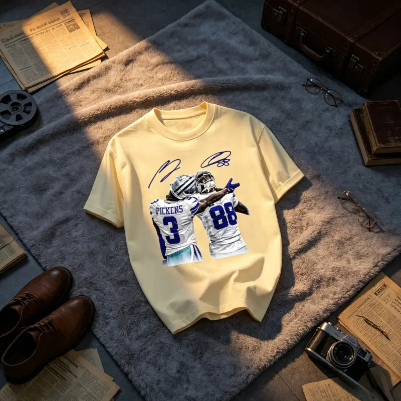 Vintage Close-Up Football Athlete Signature Graphic Unisex T-Shirt |   Great Gift For Sports Fans