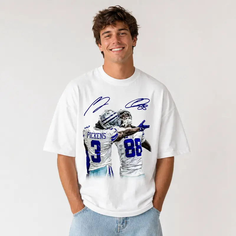 Vintage Close-Up Football Athlete Signature Graphic Unisex T-Shirt |   Great Gift For Sports Fans