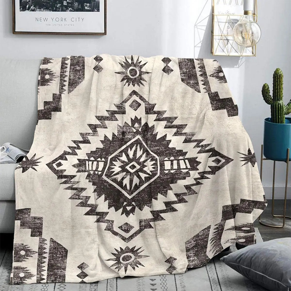 Boho Style Geometric Pattern Flannel Blanket, Soft Comfortable Lightweight Throw Blanket, Warm Napping Blanket for Home Office Camping