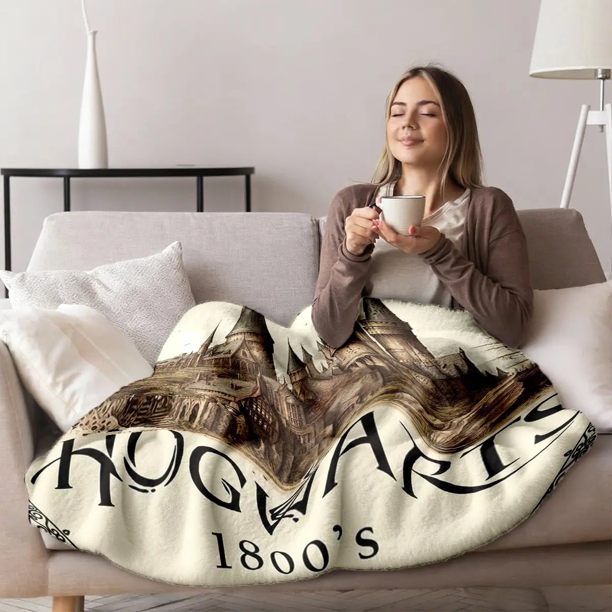 Hogwarts Theme Blanket, Soft Flannel Throw for Harry Potter Fans, Warm and Durable, Perfect Gift for Christmas and Themed Parties, Cozy Blanket for Couch