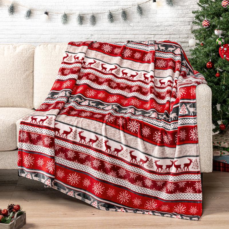 PAVILIA Christmas Holiday Throw Blanket, Xmas Season Fleece Blanket, Soft, Plush, Warm Winter Cabin Throw