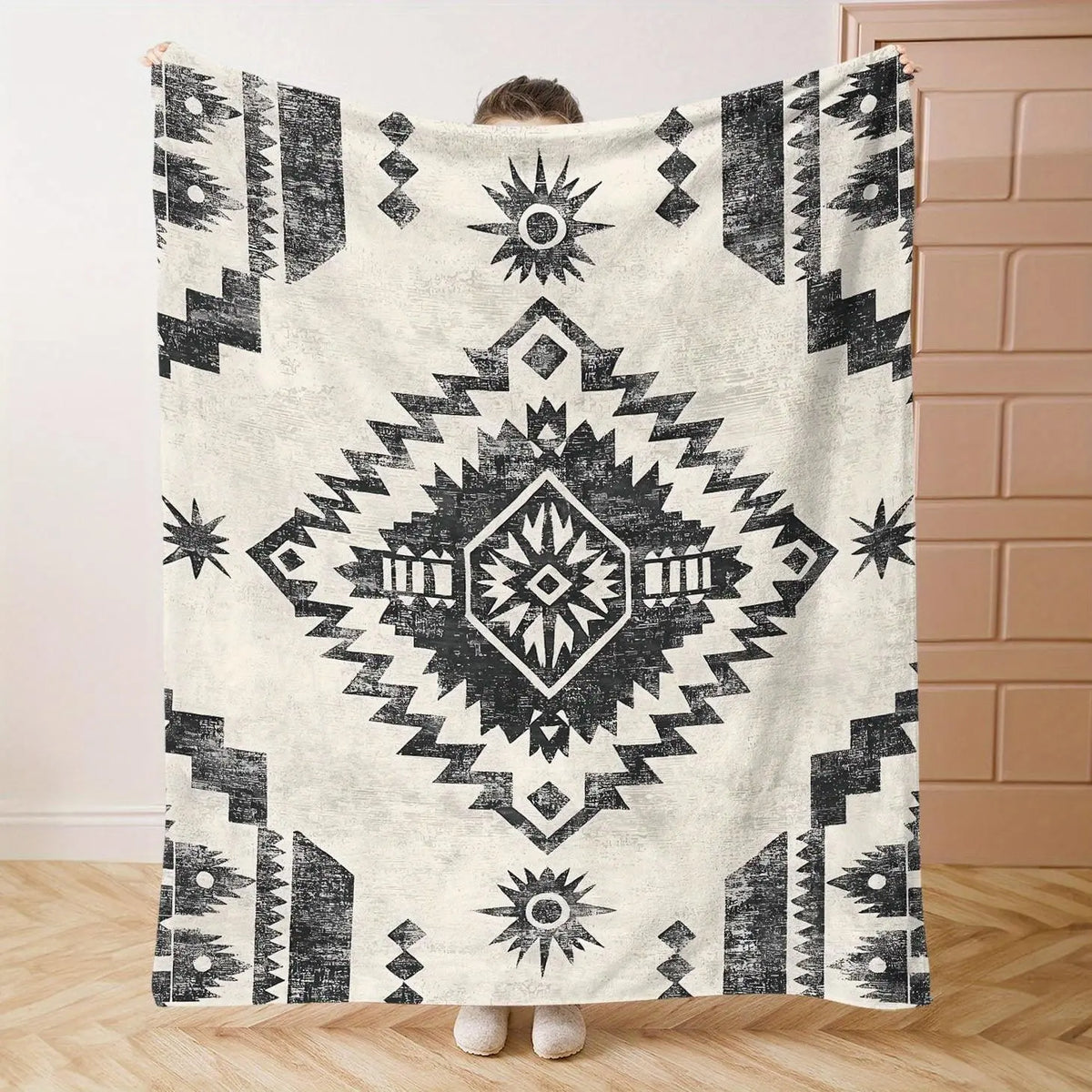 Boho Style Geometric Pattern Flannel Blanket, Soft Comfortable Lightweight Throw Blanket, Warm Napping Blanket for Home Office Camping