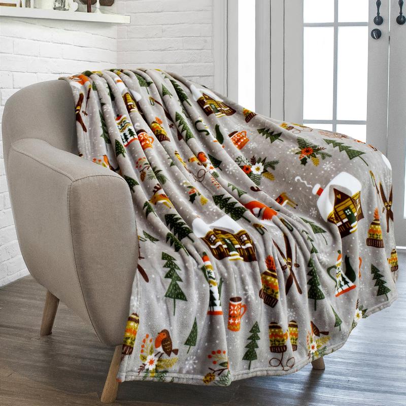 PAVILIA Christmas Holiday Throw Blanket, Xmas Season Fleece Blanket, Soft, Plush, Warm Winter Cabin Throw