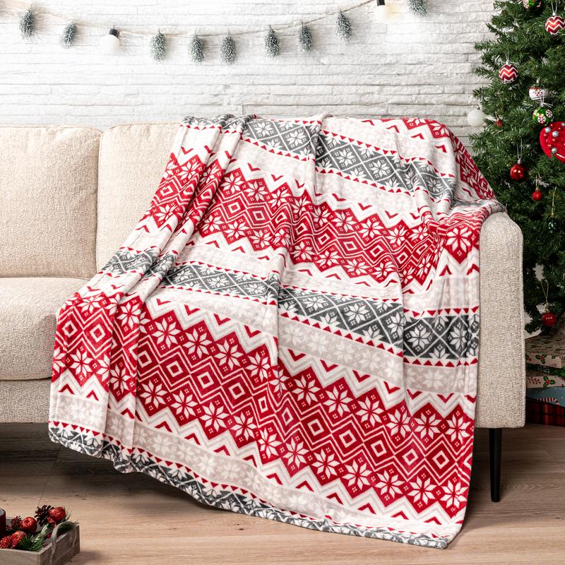 PAVILIA Christmas Holiday Throw Blanket, Xmas Season Fleece Blanket, Soft, Plush, Warm Winter Cabin Throw